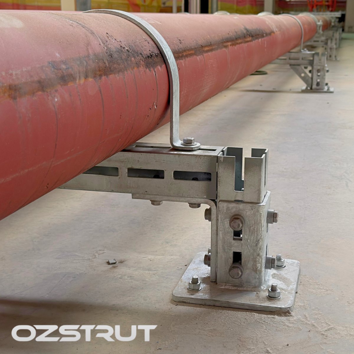 Floor-mounted modular framing supporting horizontal pipework